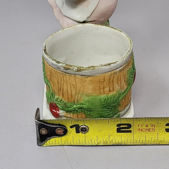 Vintage Strawberry Patches Porcelain Figurine‎ Collectible Desk Ornament - Picture 10 of 11